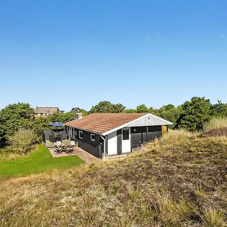 Feriehus 3 Bedroom Lovely In