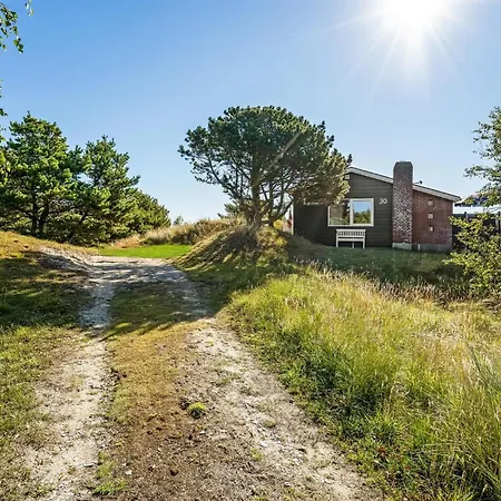 Feriehus 3 Bedroom Lovely In